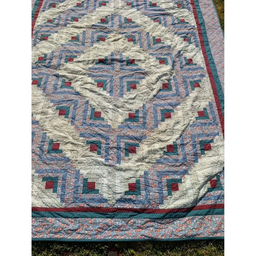 6. Machine stitched quilt Queen size. There may be some staining. Needs a soak